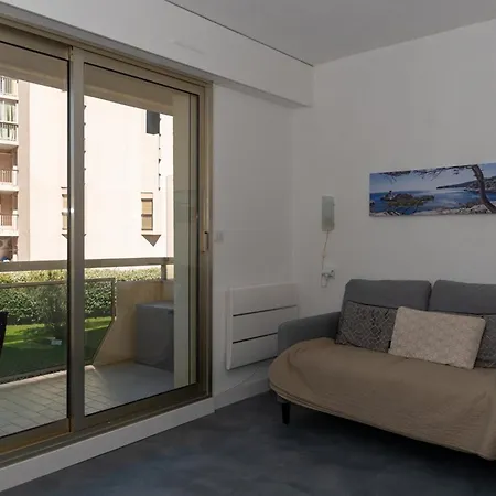 Avec Parking Au Lavandou, A 10m De La - Fr-1-803-11 Apartment Le Lavandou